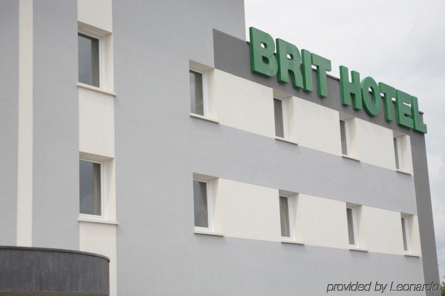 Brit Hotel Piscine & Spa - Fougeres Lecousse Dış mekan fotoğraf